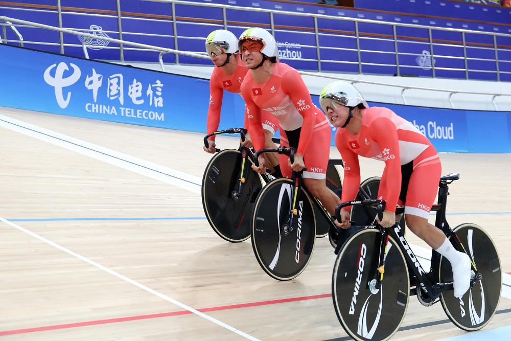 香港隊出戰場地單車男子團體爭先賽。(港協暨奧委會圖片)