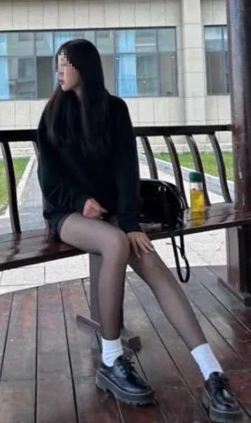 春宮事件涼亭成打卡熱點