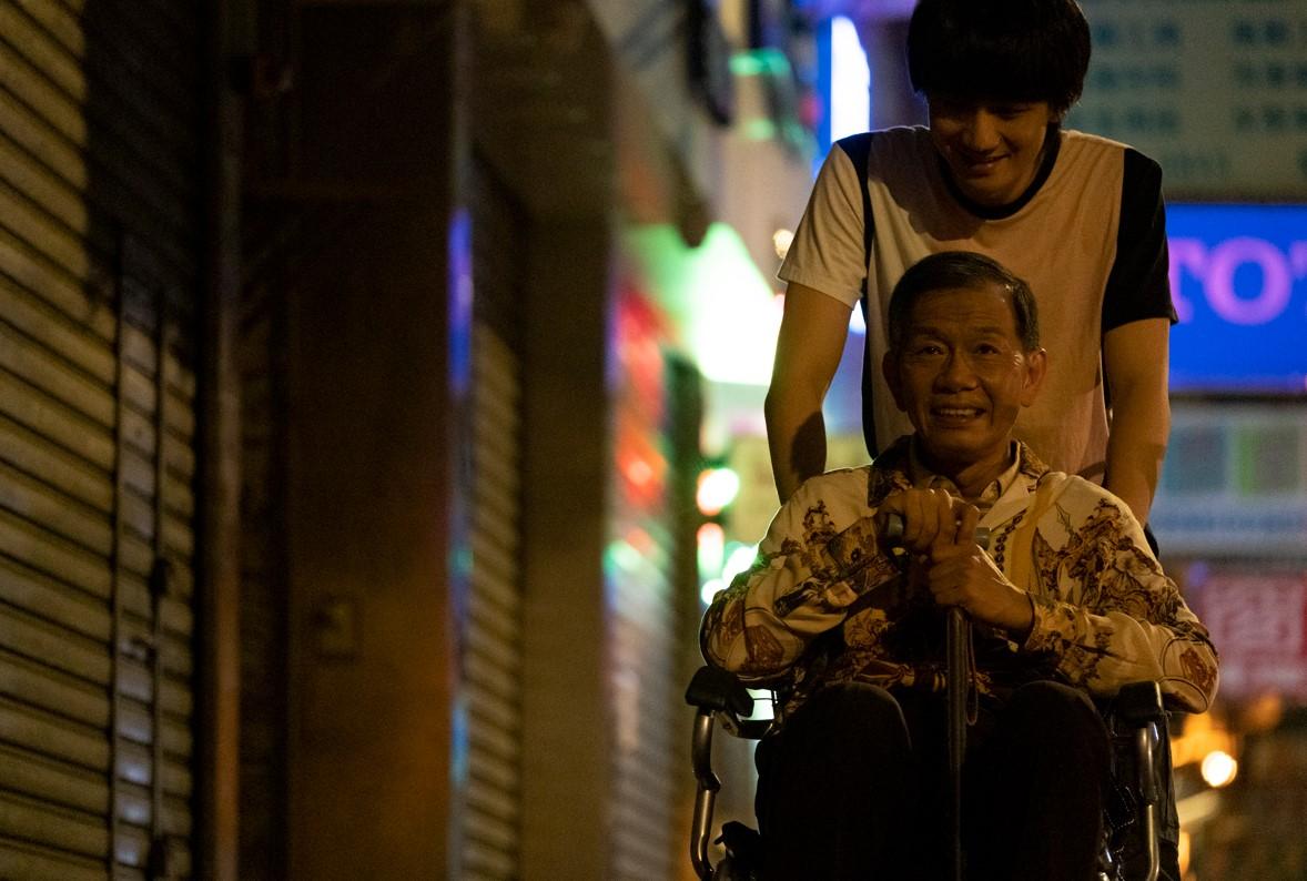 袁富華與吳肇軒在《說笑之人》中飾演兩父子。