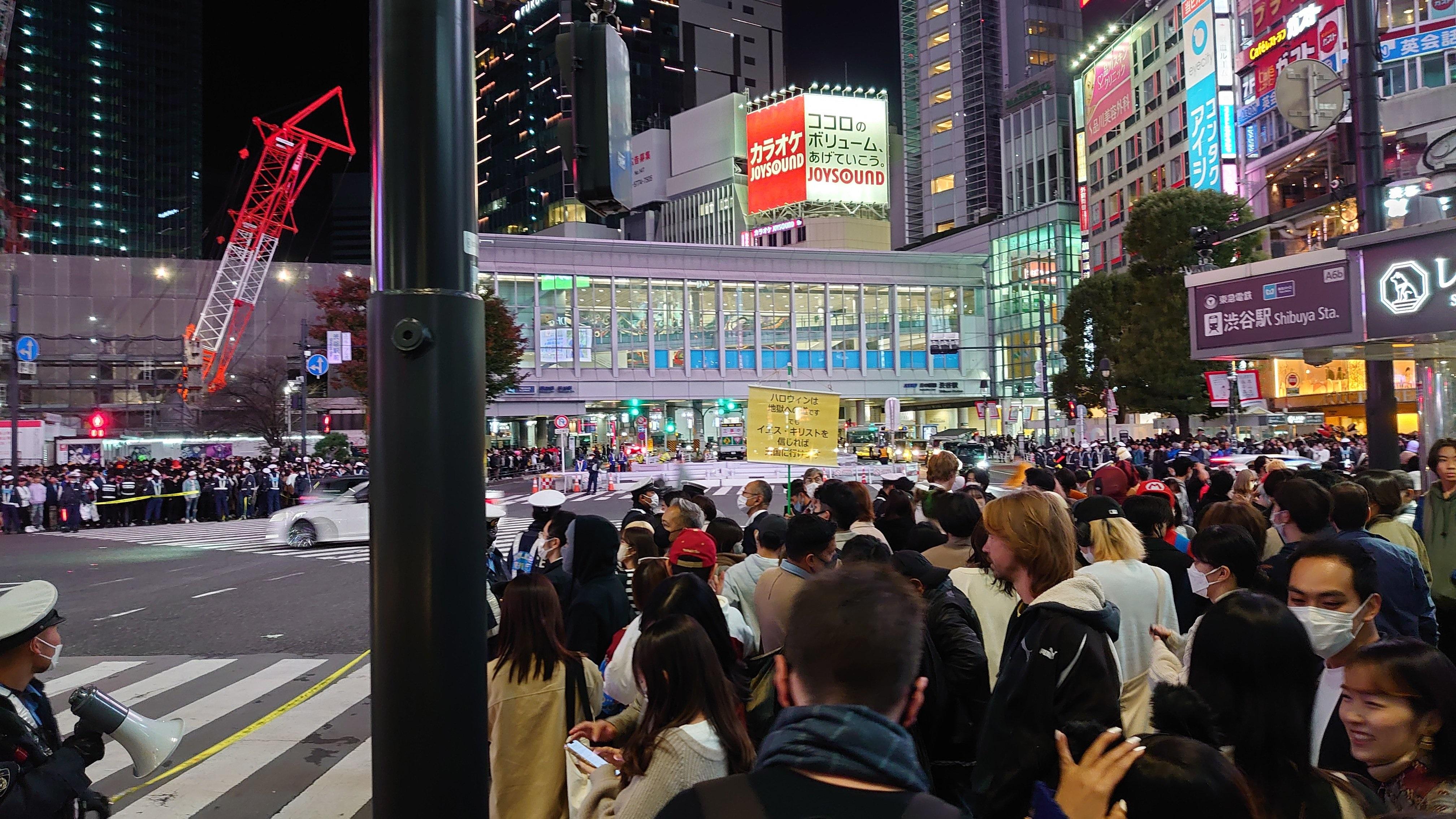 澀谷擔心今年萬聖節人流造成更多問題。(X)