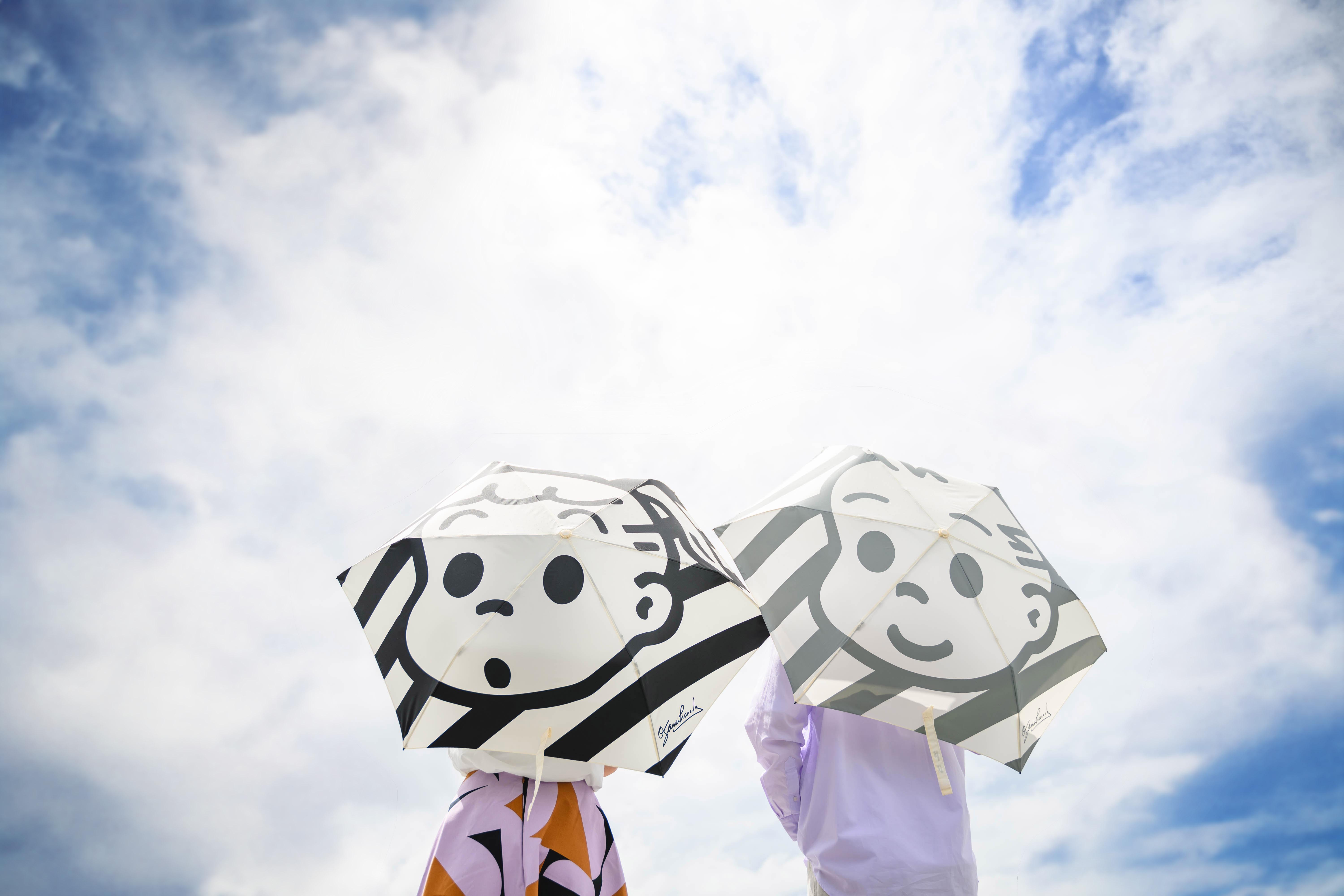 海港城再與OSAMU GOODS合作 推出輕盈折疊雨傘