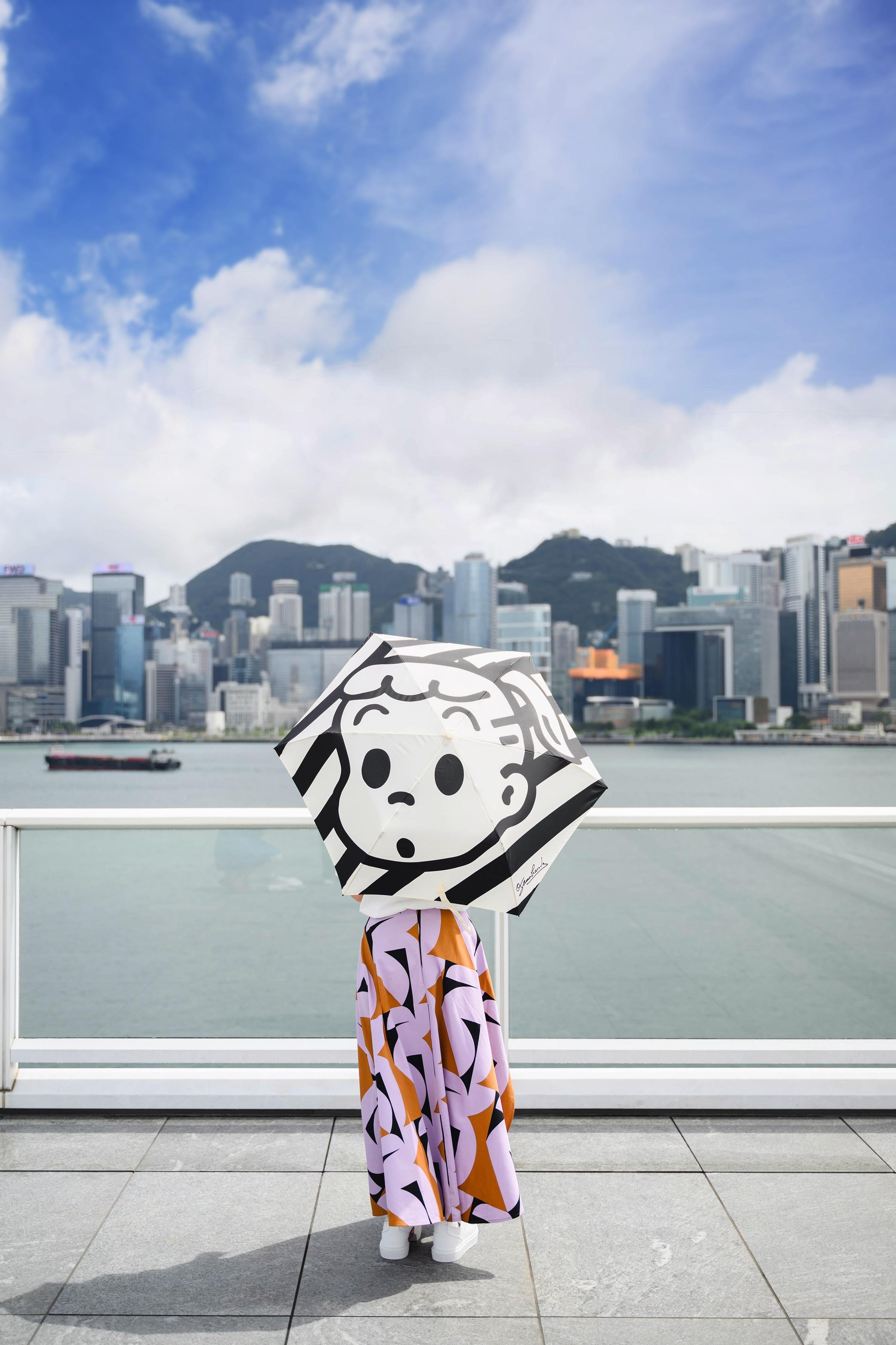 海港城再與OSAMU GOODS合作 推出輕盈折疊雨傘