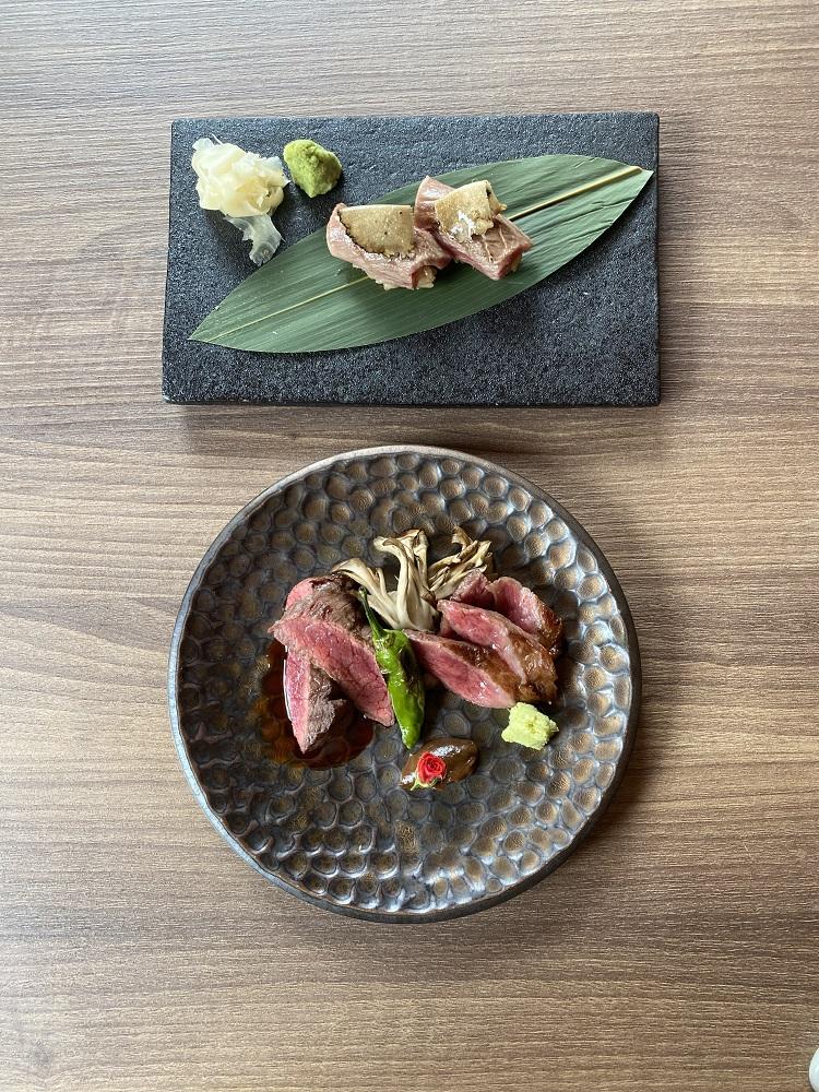 火灸和牛肋肉松露壽司(上)有濃郁的松露及和牛香氣。照燒和牛肉眼‧後腰肉(下)生熟剛好,充滿油脂感及肉質也滑嫩有彈性。