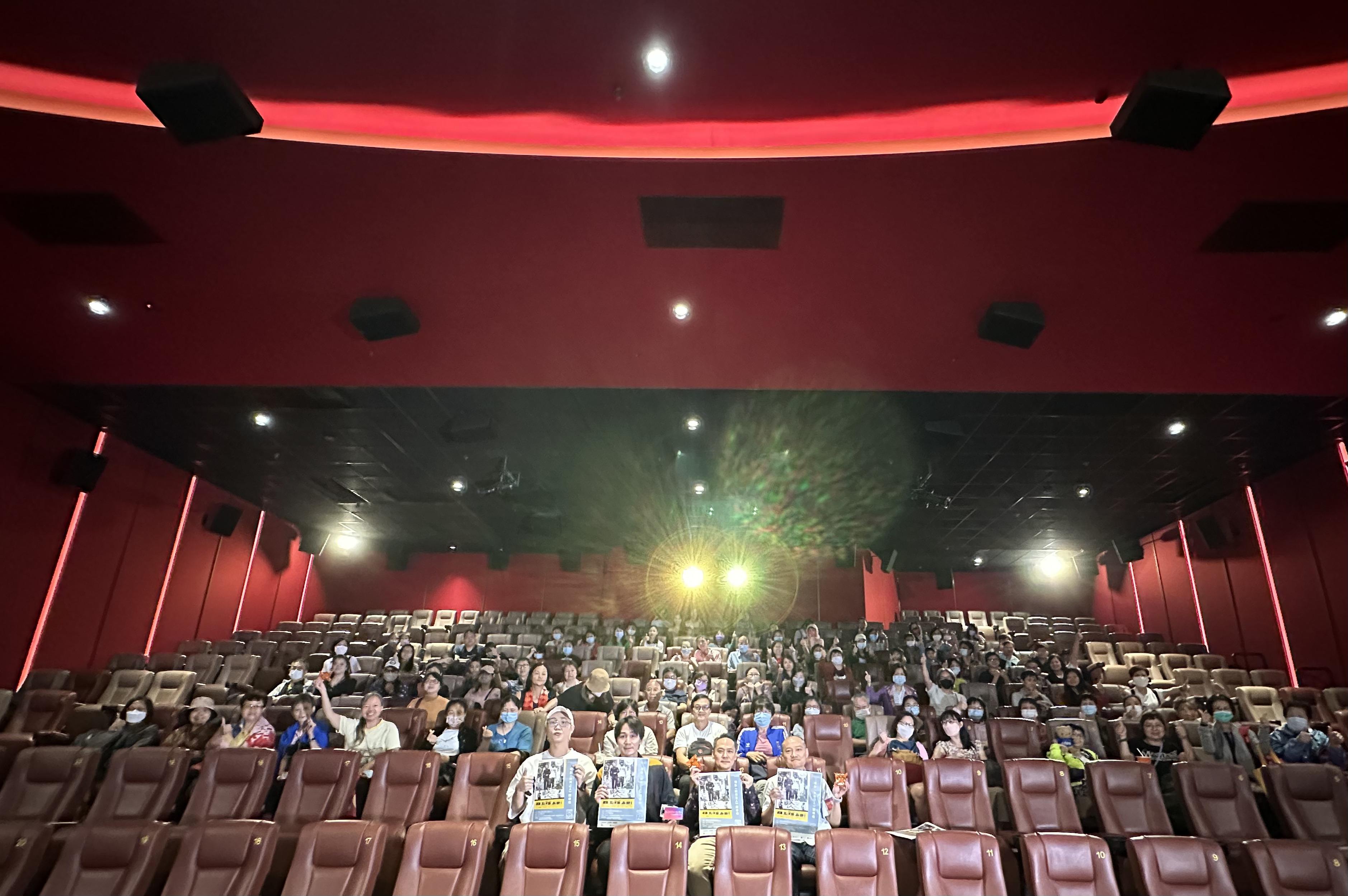 吳肇軒、蔣祖曼、陳宗澤CY和區焯文導演落力為《說笑之人》謝票,靠口碑吸引觀眾入場。