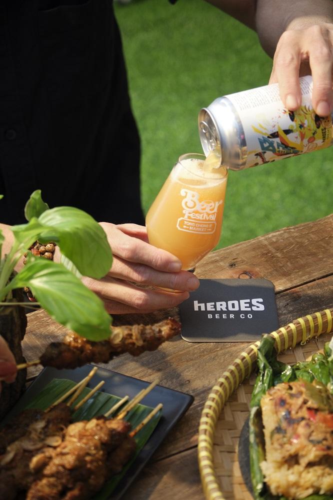 Heroes Beer|此啤酒是為本地獨立樂隊 Rain in Time 釀造,100%香港釀造,並使用可重用的不銹鋼啤酒桶,以減少塑料使用及浪費。