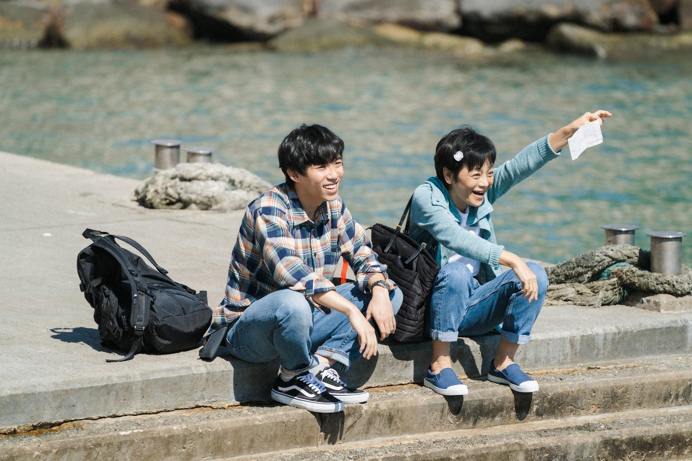 周漢寧與張艾嘉在《燈火闌珊》的互動感人有驚喜。