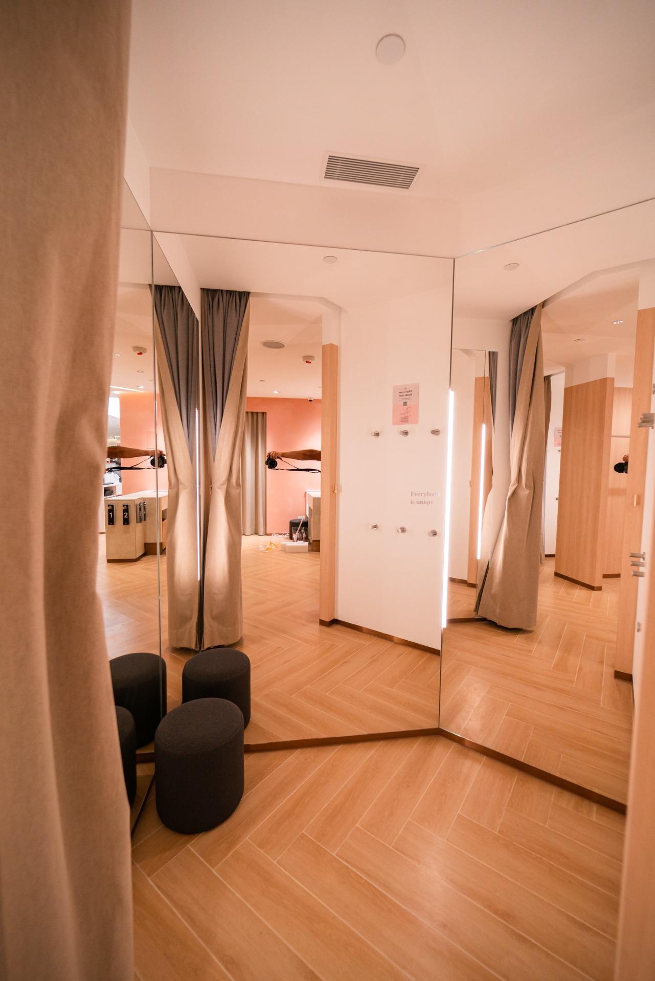 Love, Bonito皇室堡旗艦店|11間試身室