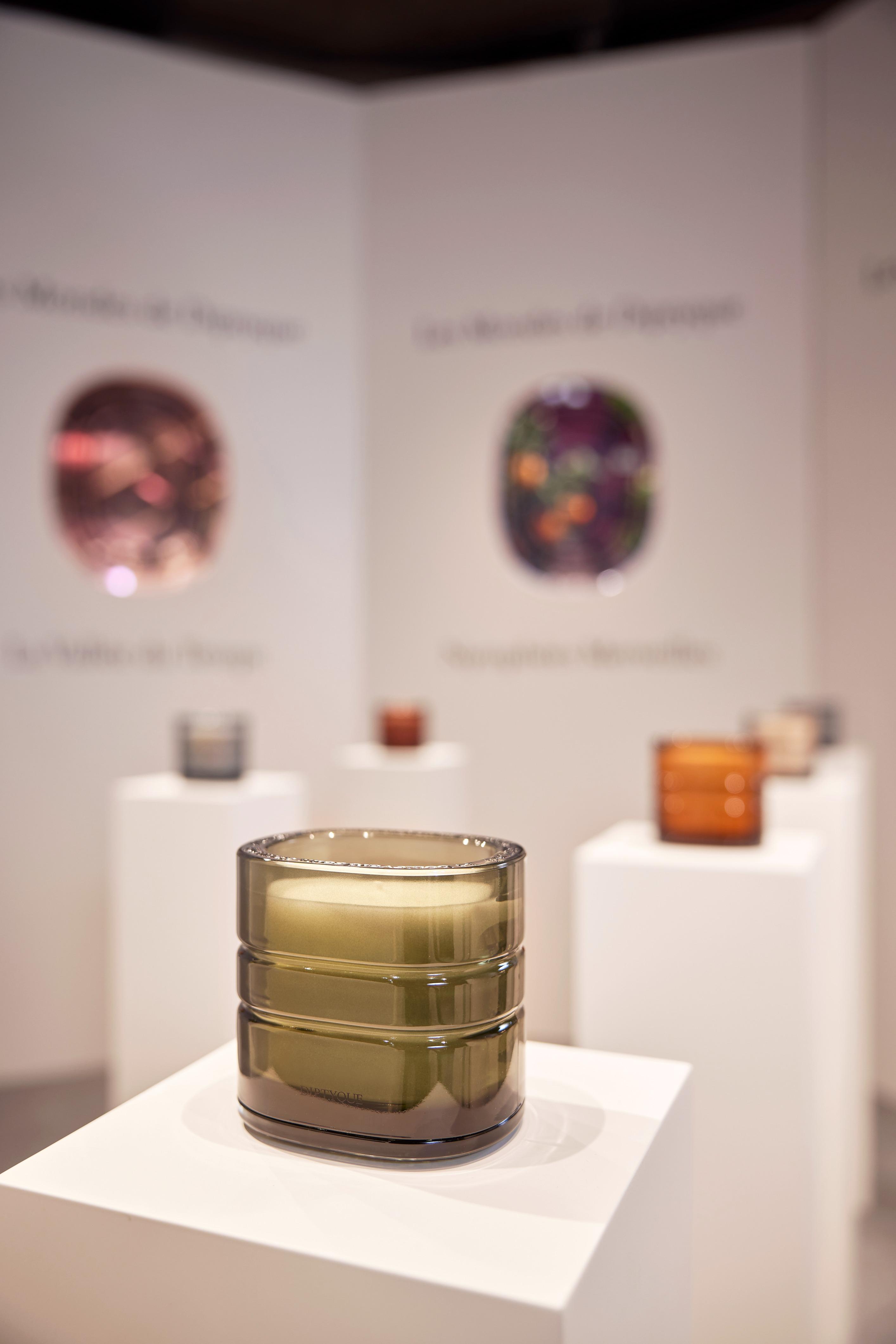 Diptyque香氛之旅可補充式香氛蠟燭 $2100、香氛蠟燭補充裝 $910