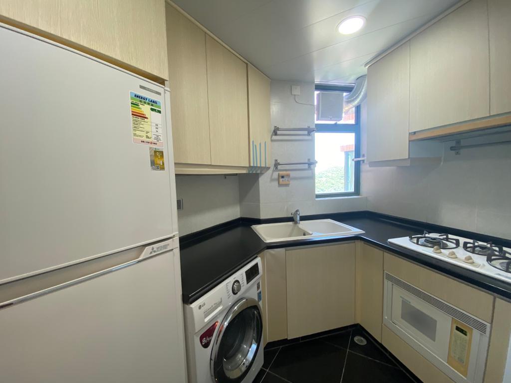 廚房闊大實用。(代理提供)