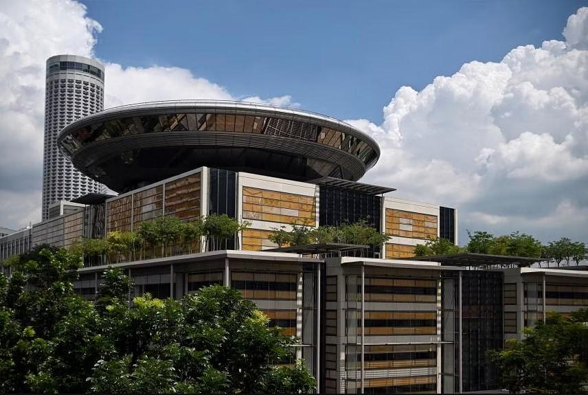 新加坡高院法官宣判時還特別修改了庭令,批準媒體報道女童的名字,因為想大家記住女童的名字。(網上圖片)