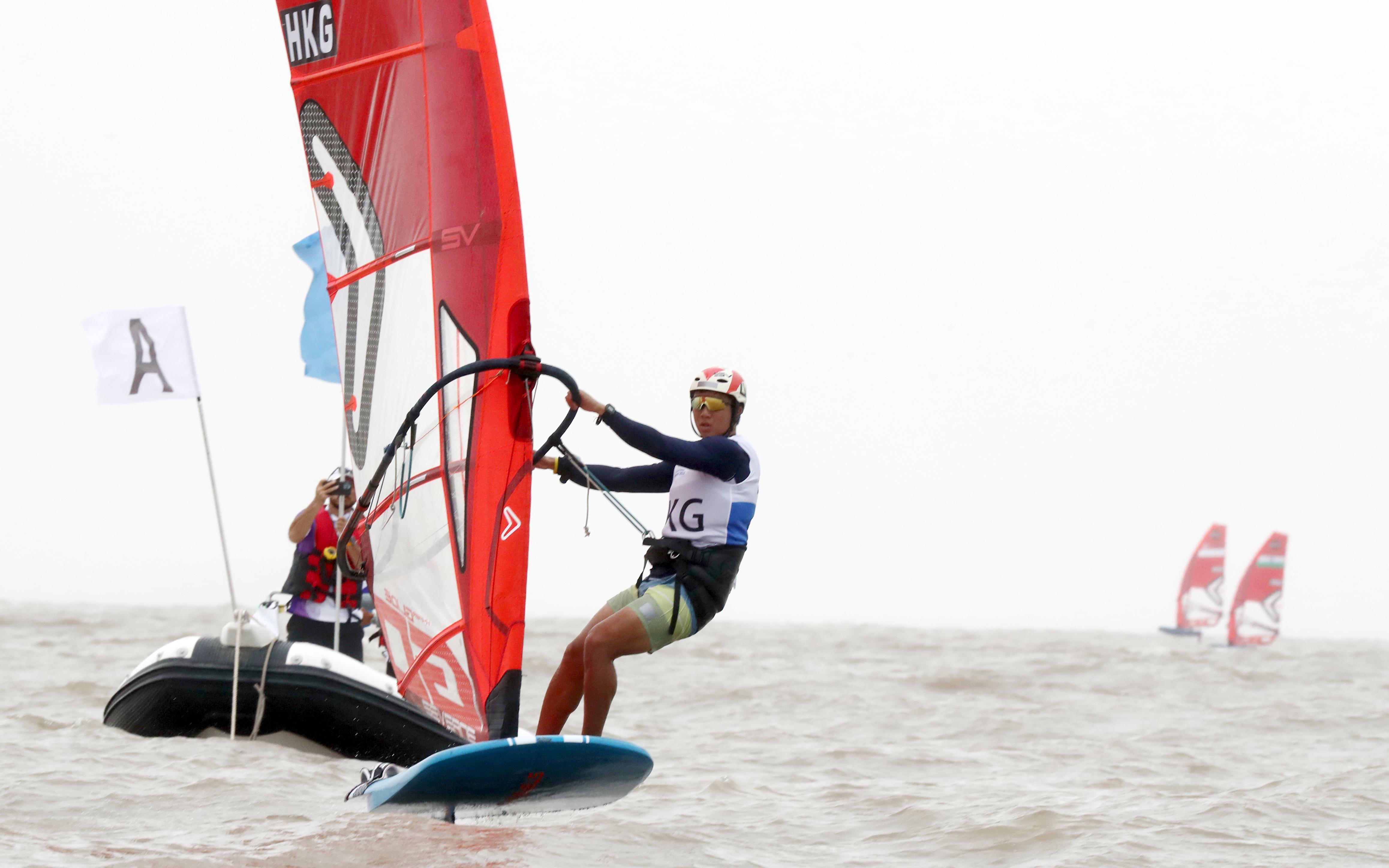 香港男子滑浪風帆iQFOiL代表鄭清然。(港協暨奧委會圖片)
