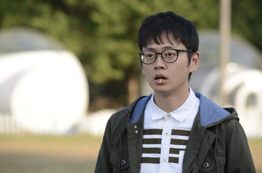 港男見真身後嚇親。(圖片來源:TVB《堅離地愛堅離地》劇照)