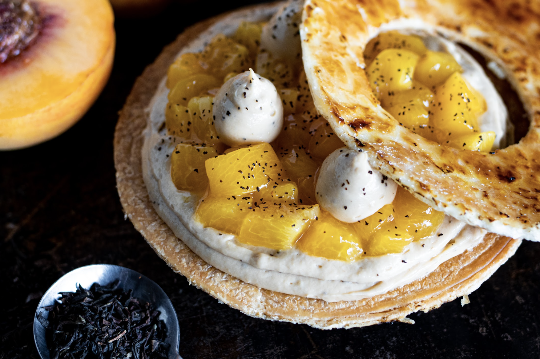 以香港特色茶飲為靈感而研發了香港店限定的「奶茶忌廉芒果」口味。(資料圖片)