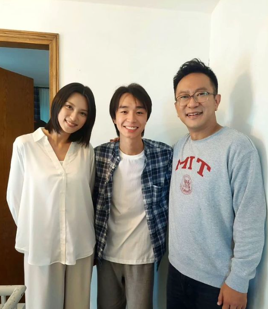 王丹妮和張毓軒在《那年盛夏我們綻放如花》演姐弟,因朱柏謙的角色而種下心結。(劇照)