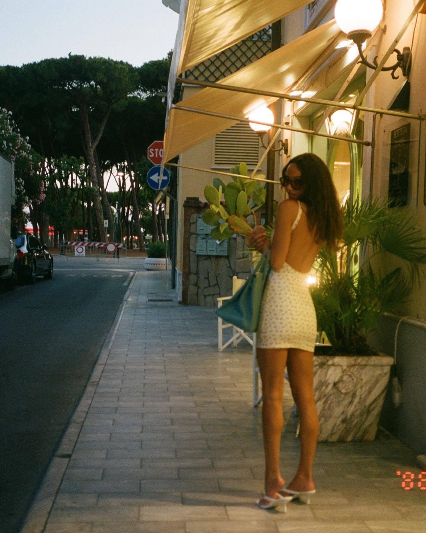 網上熱話|拜金女只想同有錢人拍拖 first date要睇銀行戶口紀錄 網民認同:這是必要的!