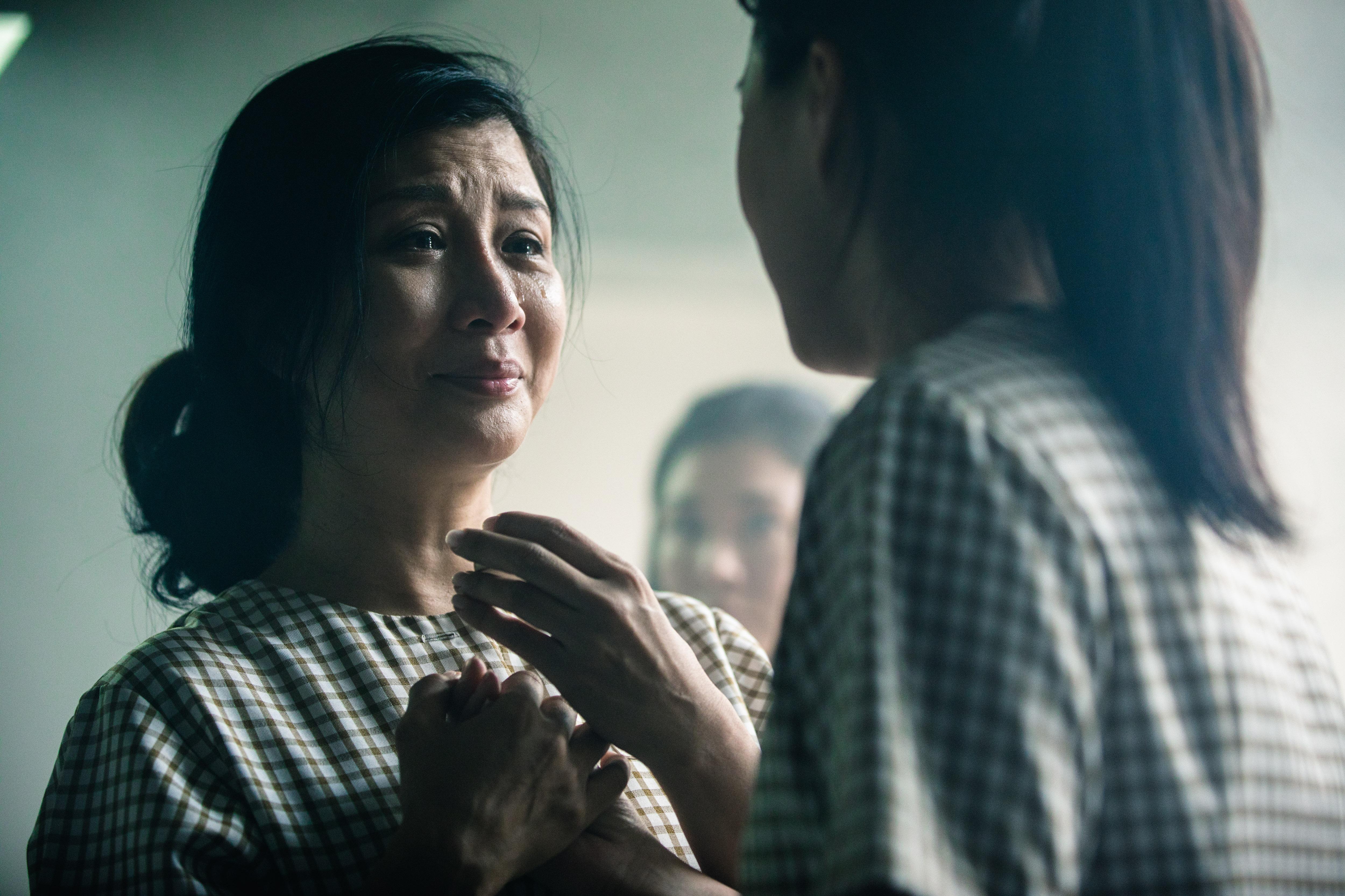 吳家麗上演母女獄中重逢,可惜陳瀅拒絕認母。