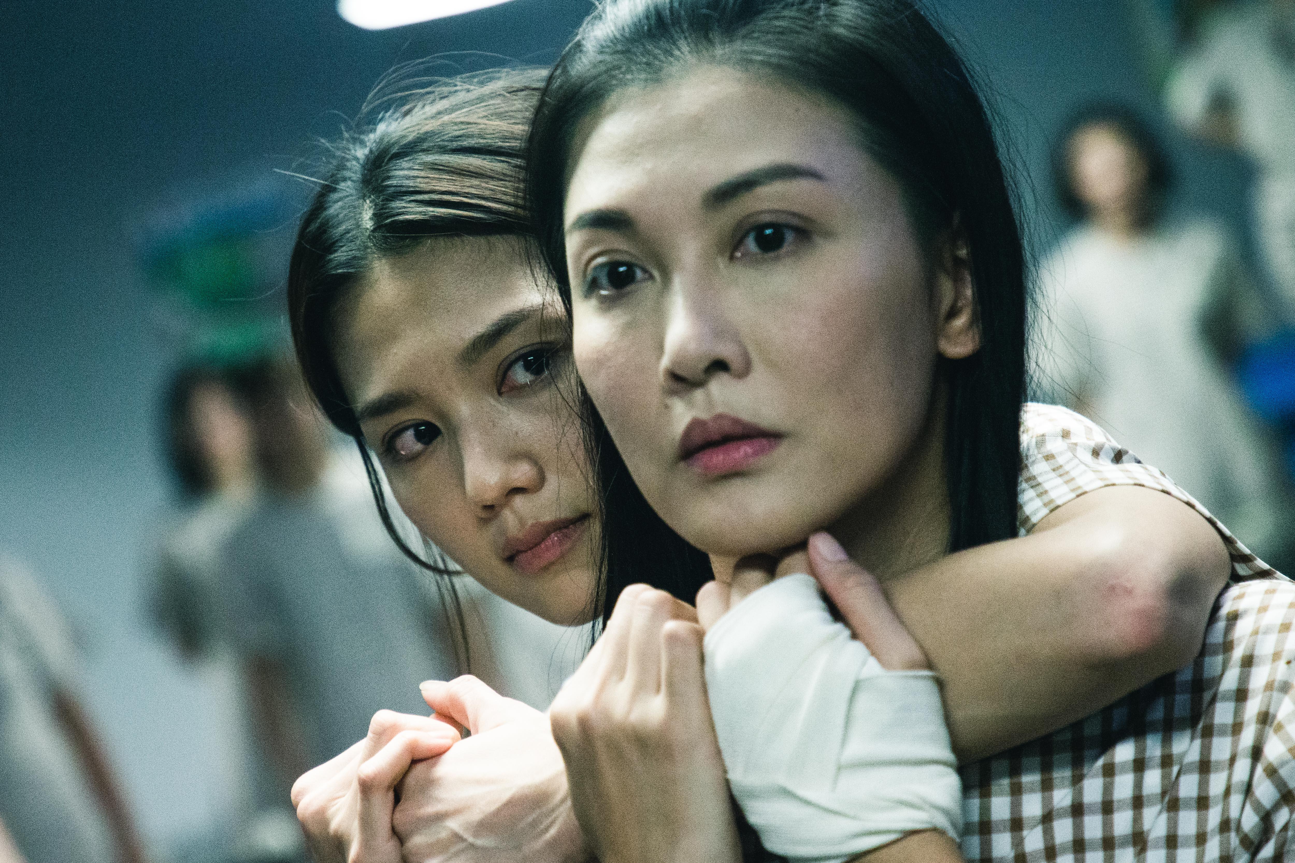 周秀娜跟李彩華在戲中也有打鬥場面。