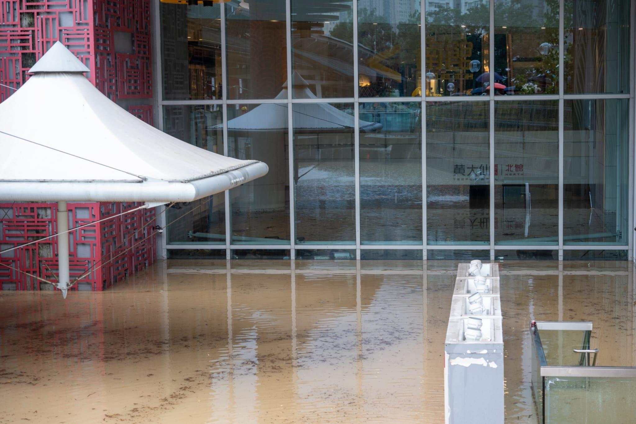 世紀暴雨|領展:正與商戶商討黃大仙北館租金 由保險公司點算租戶損失(資料圖片/陳奕釗攝)