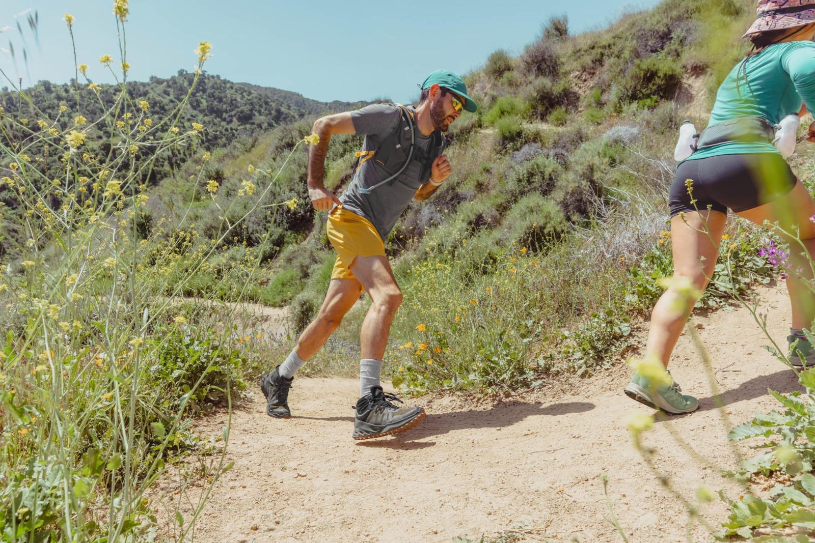 行山鞋|速度保護混合型 KEEN ZIONIC WP MID/LOW 備有中/低筒款式