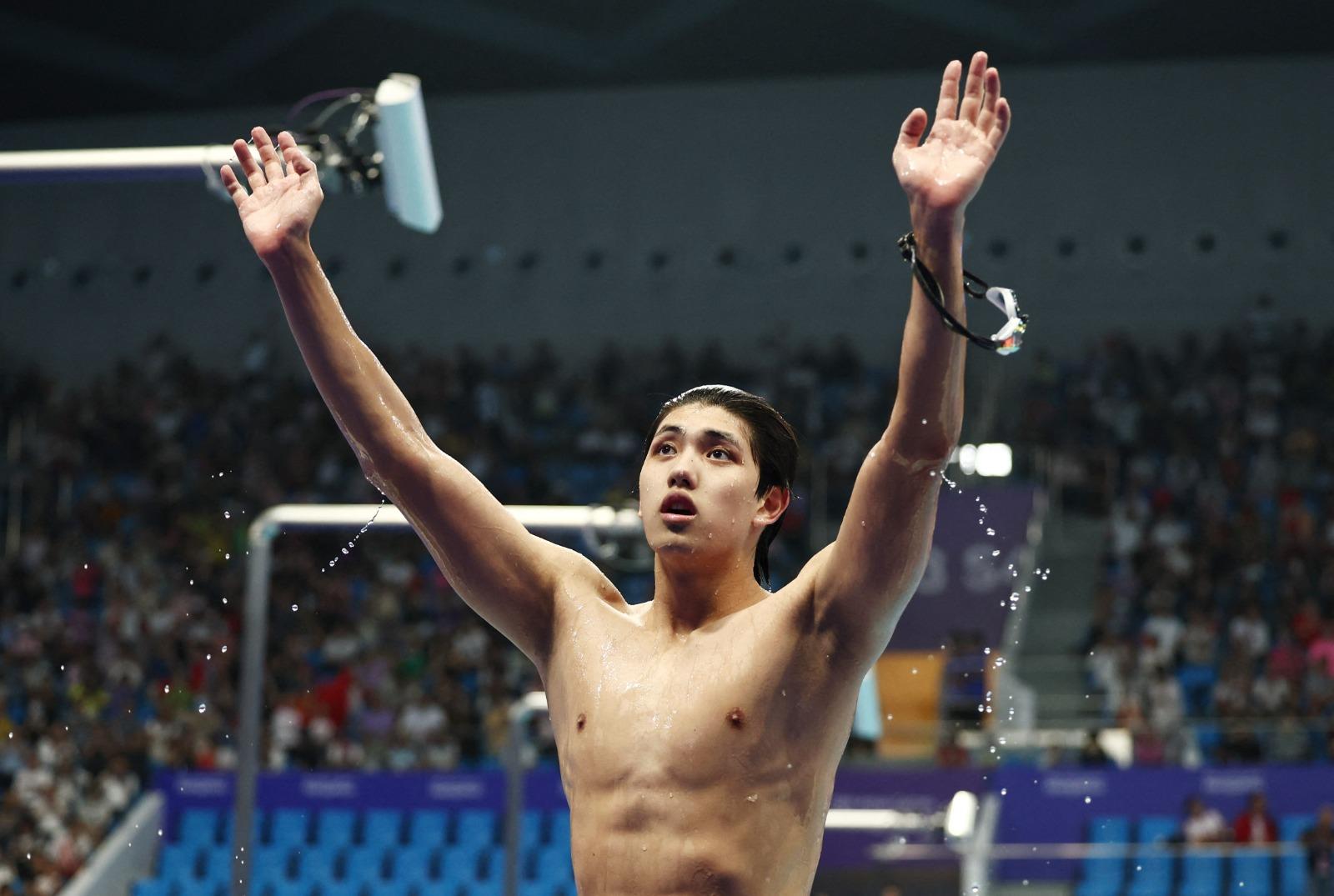 杭州亞運|費立緯1500米摘金,他被稱為孫楊接班人。(新華社)