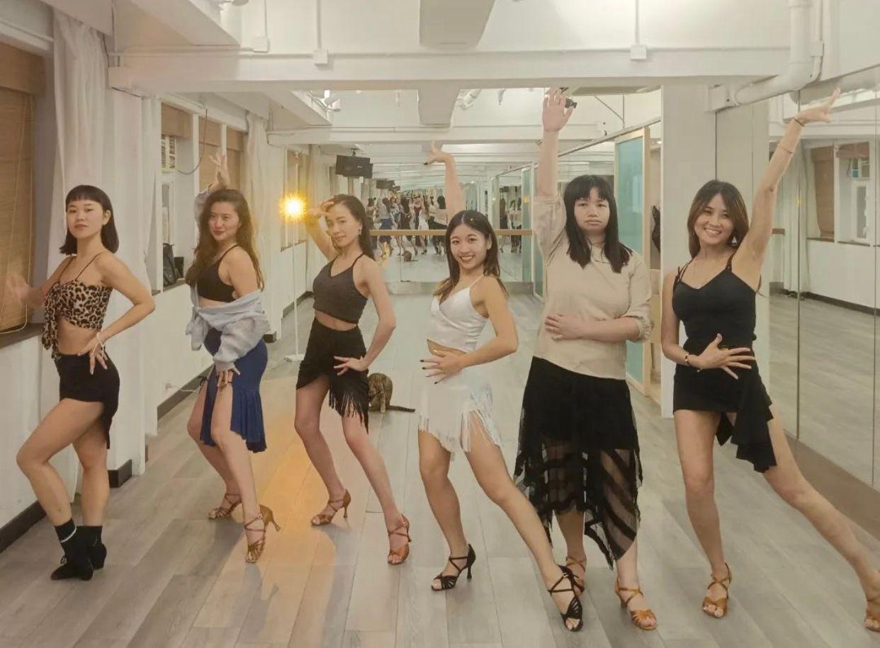 薛影儀爆公司禁黃榕埋身 挑戰拉丁舞獲讚十八般武藝