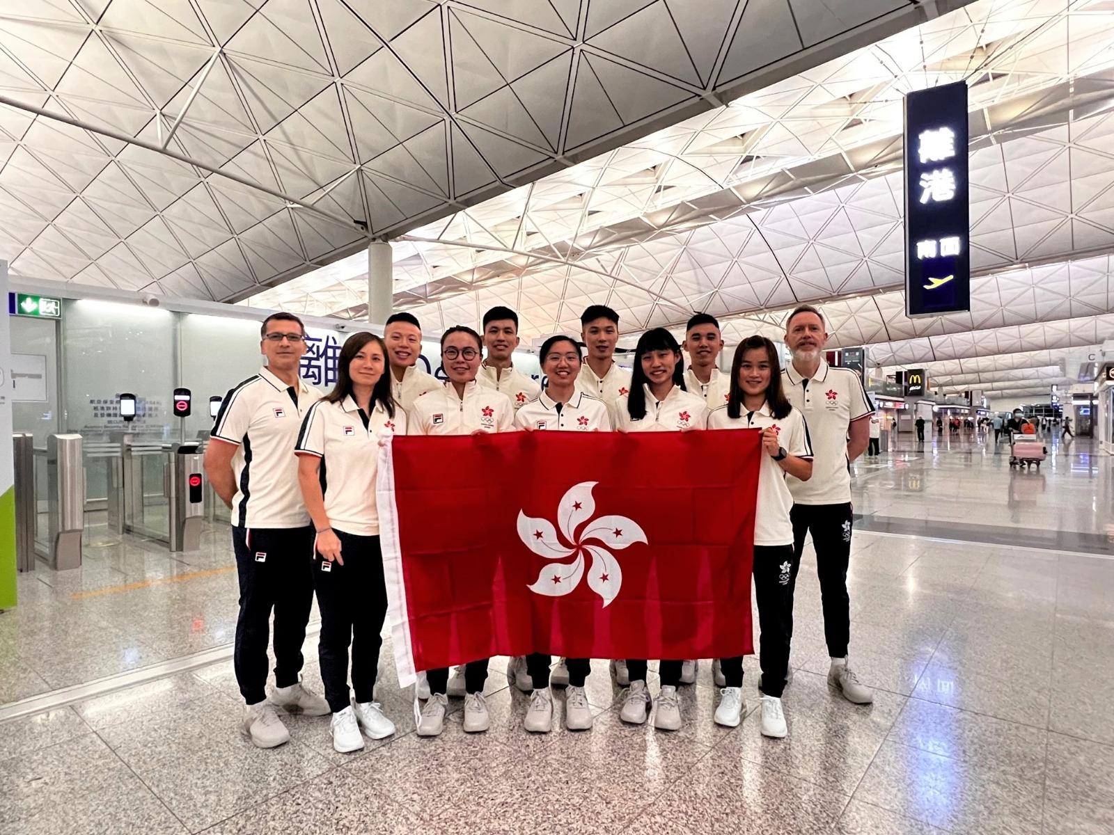 壁球港隊今早出發前往杭州。(港協暨奧委會圖片)