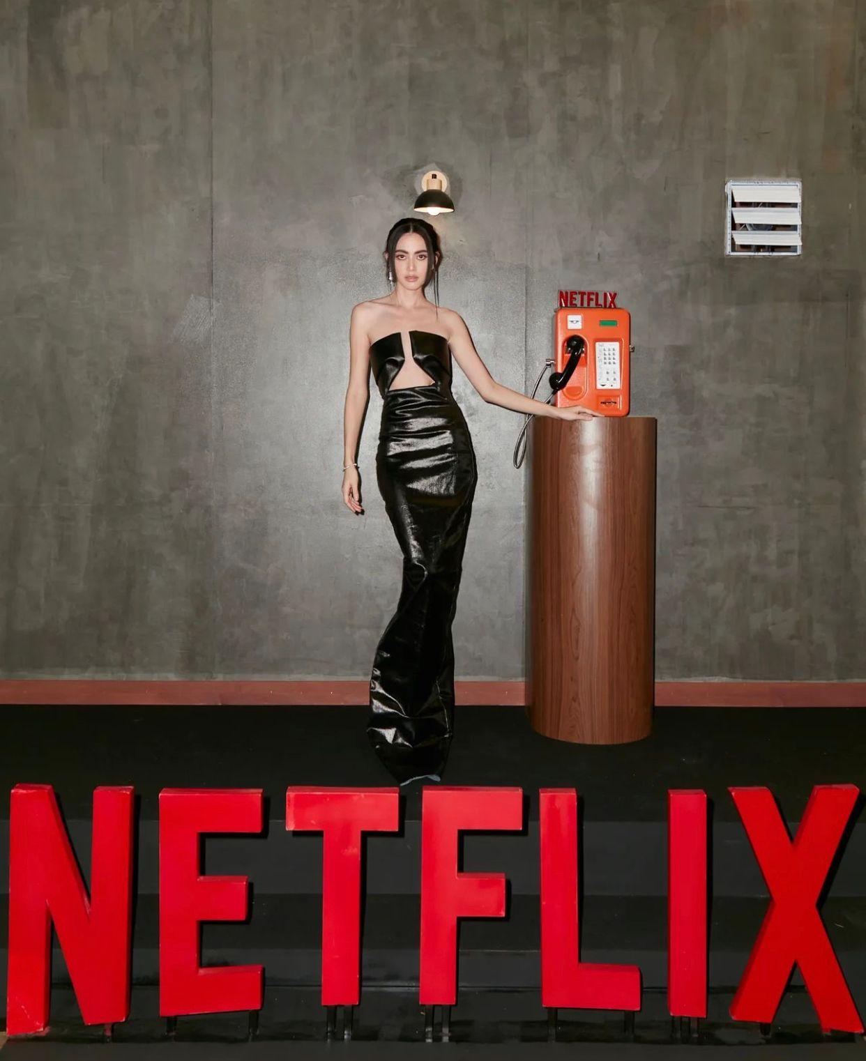 Davika以超性感打扮出席曼谷舉行的宣傳活動。