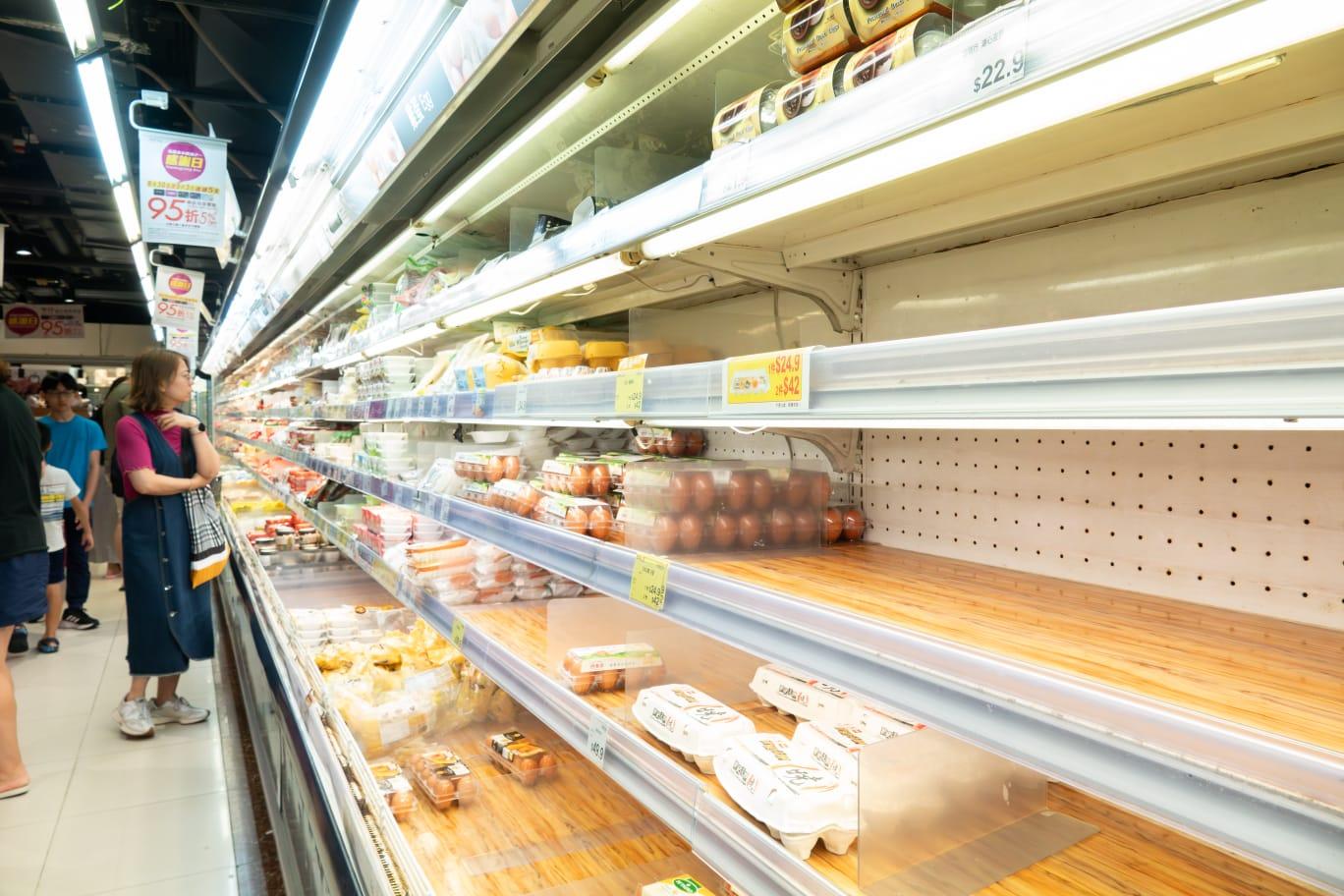 颱風蘇拉|風球下將軍澳巿面情況。(陳奕釗攝)