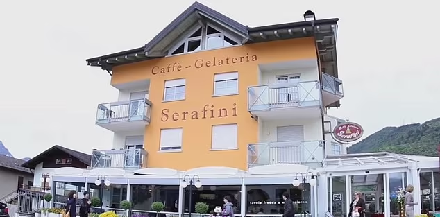 意大利旅遊|這間餐廳收了一對食雪糕的遊客夫婦1歐「額外匙羹費」。(互聯網)