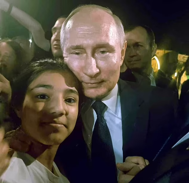 普京替身|普京近期公開露面照片。(美聯社、互聯網)