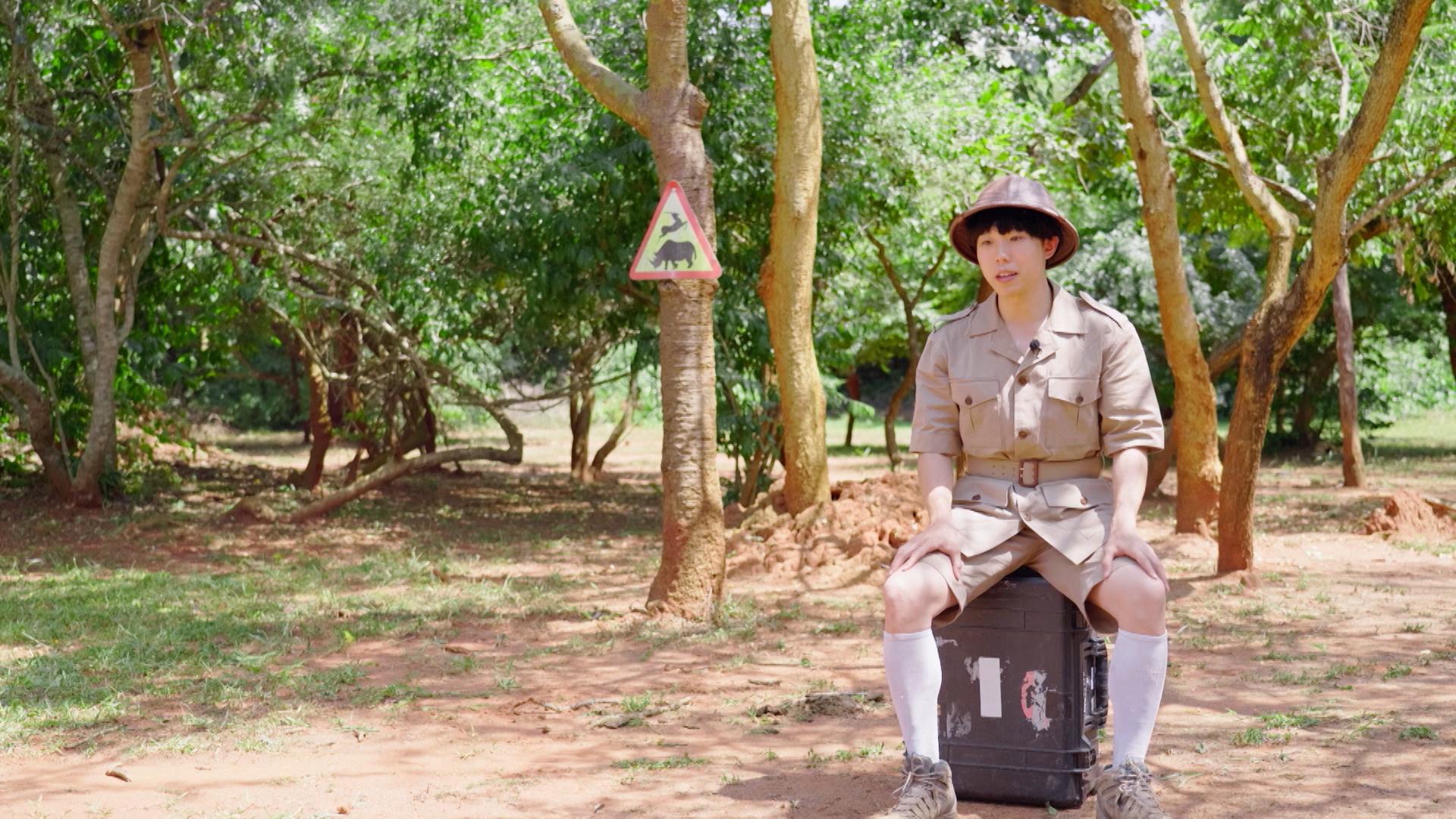 Marco在《無制限探險隊》自薦被劇毒的墨玉粗尾蠍蛰手臂。