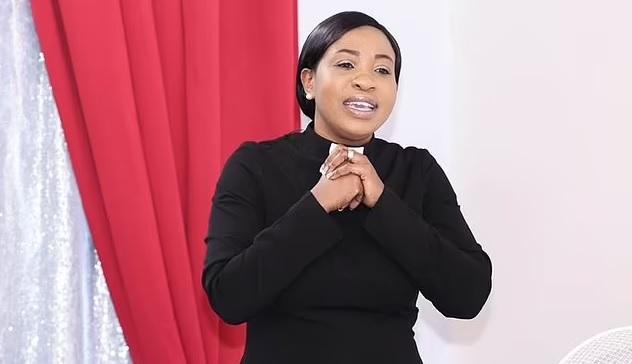 女牧師里德巴特利。(互聯網)