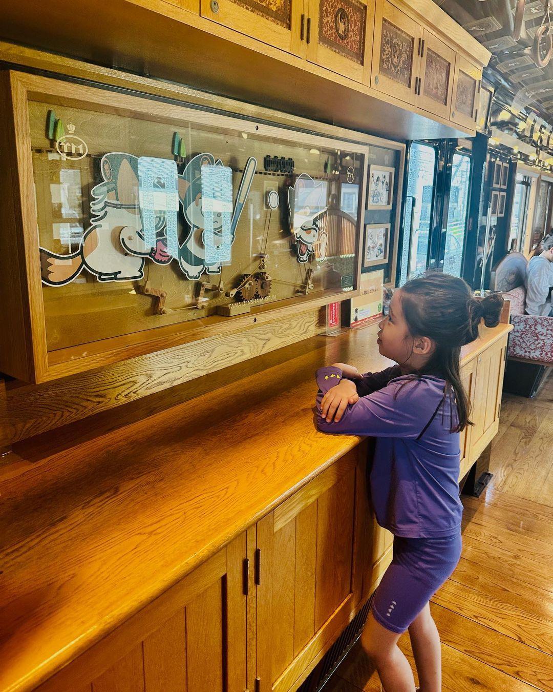 大女Tittania今年已經5歲,妹妹因年紀仍小,未有同行。