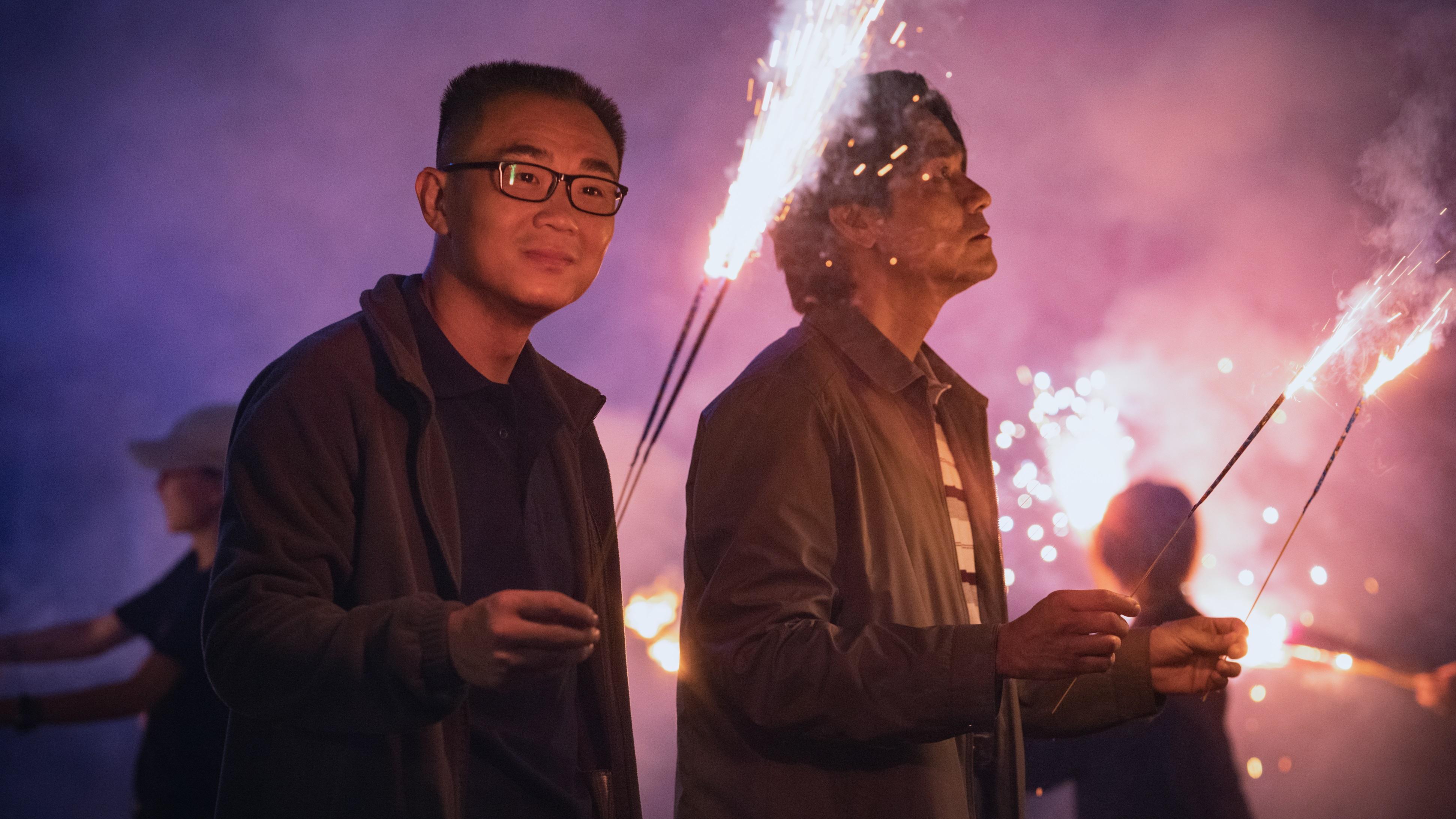 林家棟在《第八個嫌疑人》與大鵬有不少對手戲,兵與賊關係,張力十足。