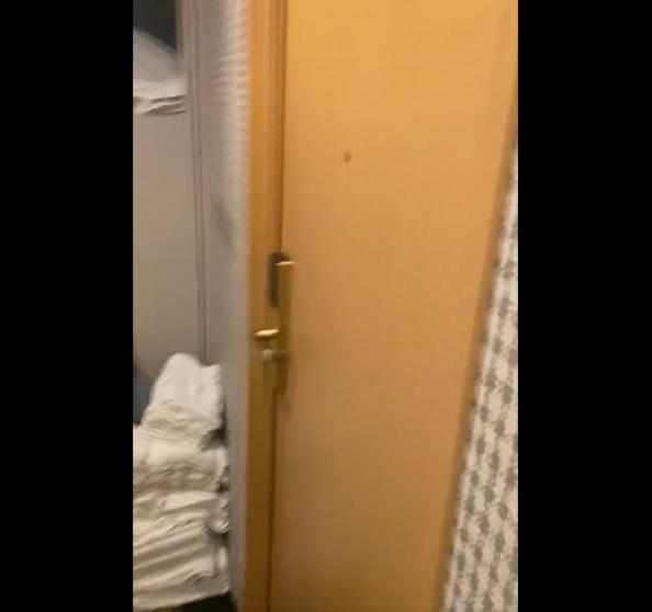 隔離房門。(互聯網)