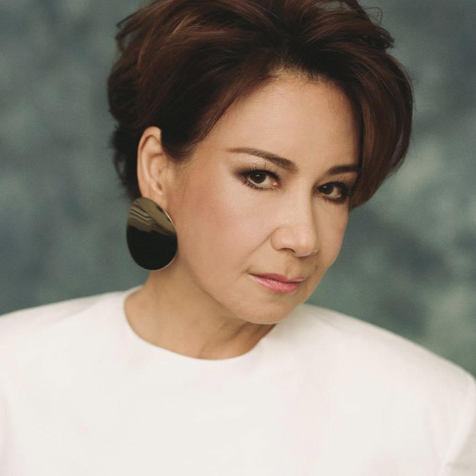 甄妮一向敢言,近日她公開討論鄭少秋。