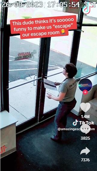 經理無奈。(互聯網)