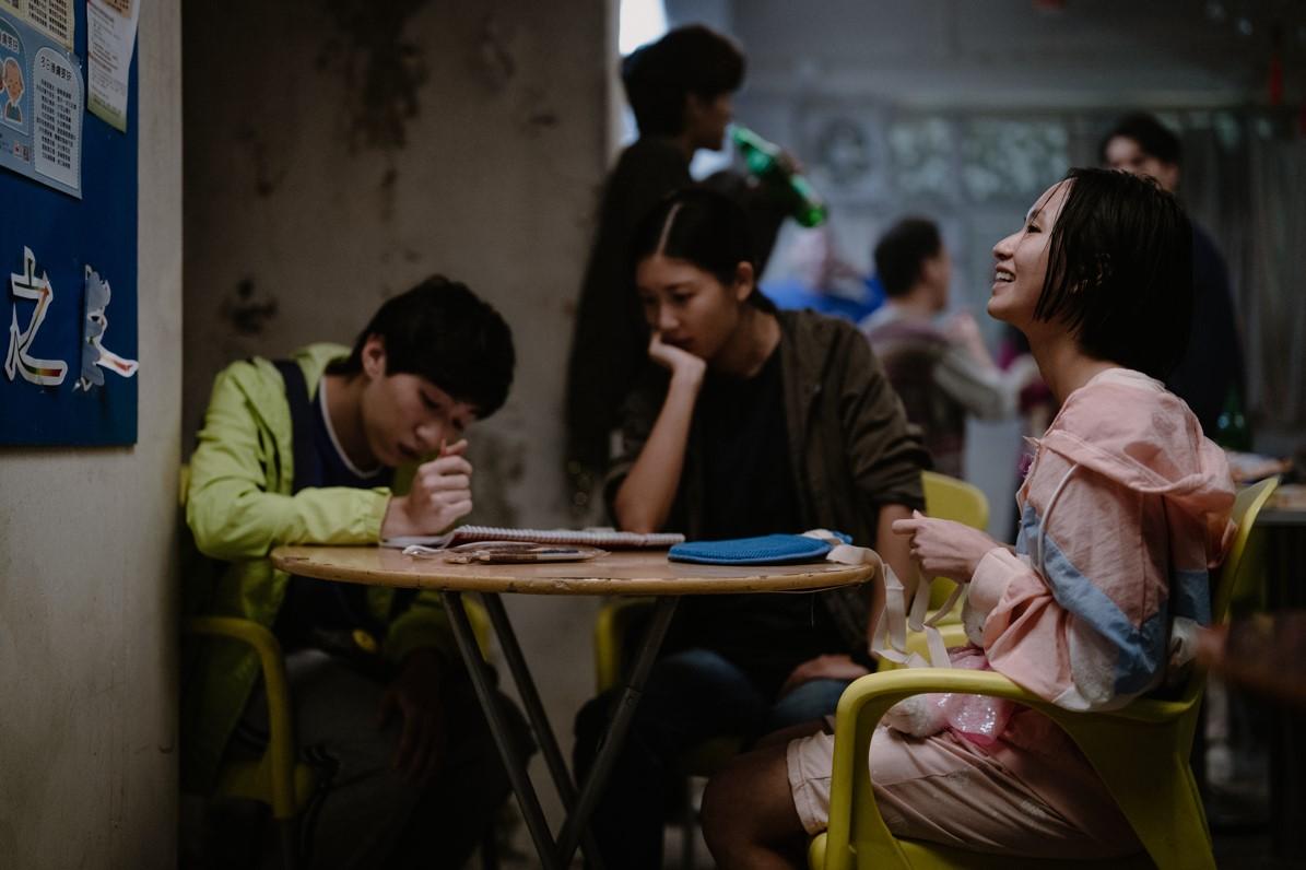 《白日之下》將於11月2日上映。