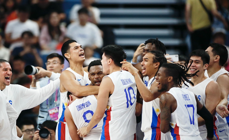 菲律賓面對坐擁主場之利的中國上演大逆轉,最多被拉開20分下力追,最終以77:76上演驚世反勝。(亞運官方圖片)