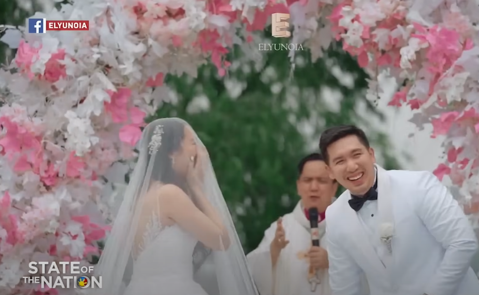 婚禮新郎掀新娘頭紗 竟整個人「捐入去」神父眼冤︰係都今晚先捐!全埸爆笑