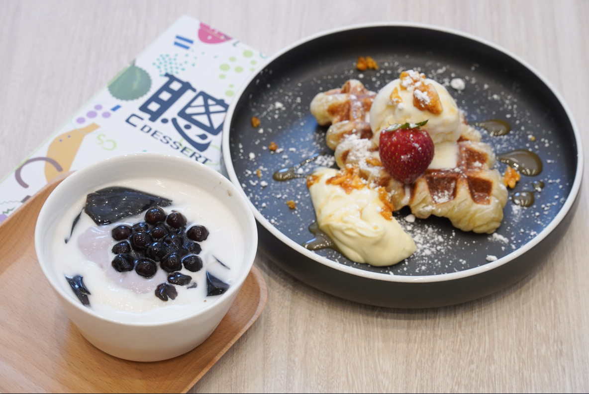 牛角窩夫即叫即製,未上枱便已經聞到牛油香味。(攝:李睿哲)