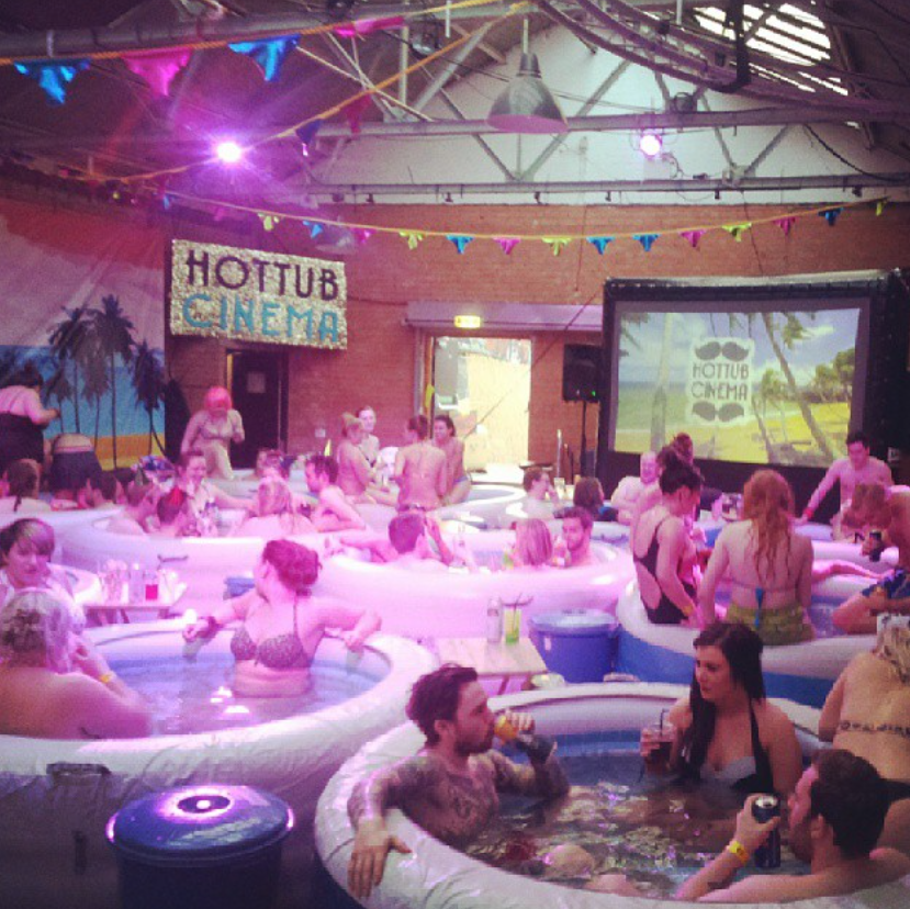 「熱水浴戲院」