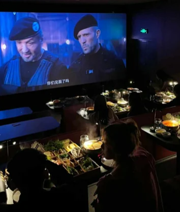 成為熱話的「火鍋戲院」。(互聯網)