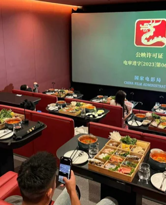 成為熱話的「火鍋戲院」。(互聯網)