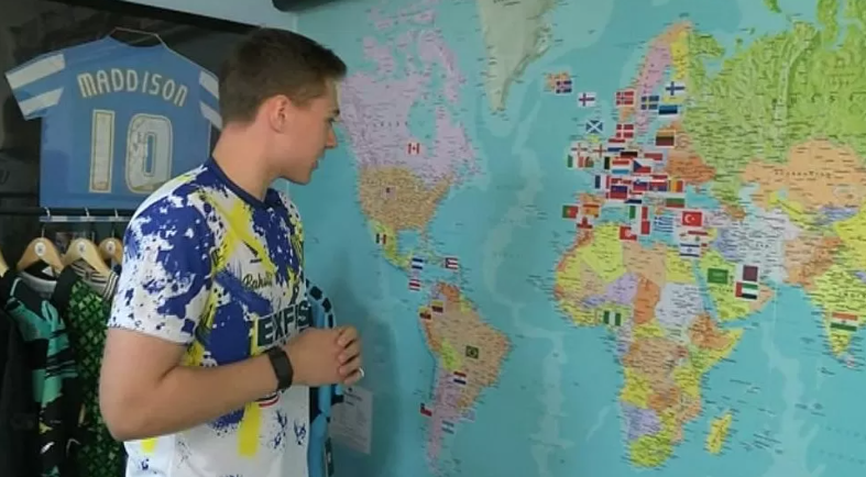 瓊斯在每個成功出貨的國家加上標籤。(互聯網)