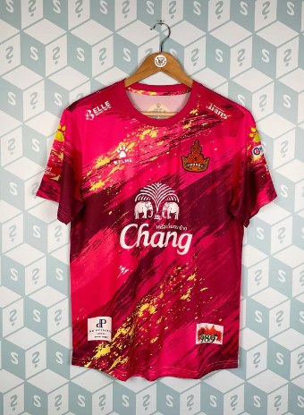 「波衫盲盒」內的球衣。(互聯網)