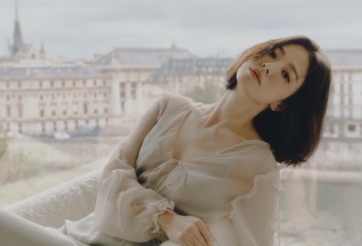 短髮髮型推薦1)空氣感鎖骨短髮-宋慧喬(宋慧喬IG)