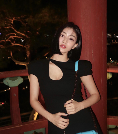 短髮髮型推薦2)率性中分一刀剪-Twice 志效(志效IG)