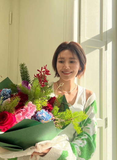 短髮髮型推薦7)清爽羽毛流蘇切-秀英