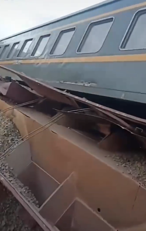 黑龍江鐵路意外令列車有車廂出軌(網上圖片)